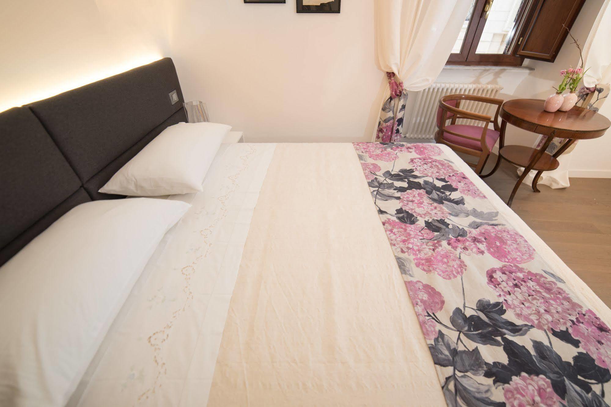 Bed and Breakfast Approdo Ripetta Rom Exterior foto